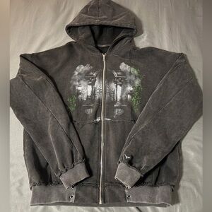 *out of stock*
Ditch la EMBROIDERED VINE ZIPUP (COAL)
Never worn